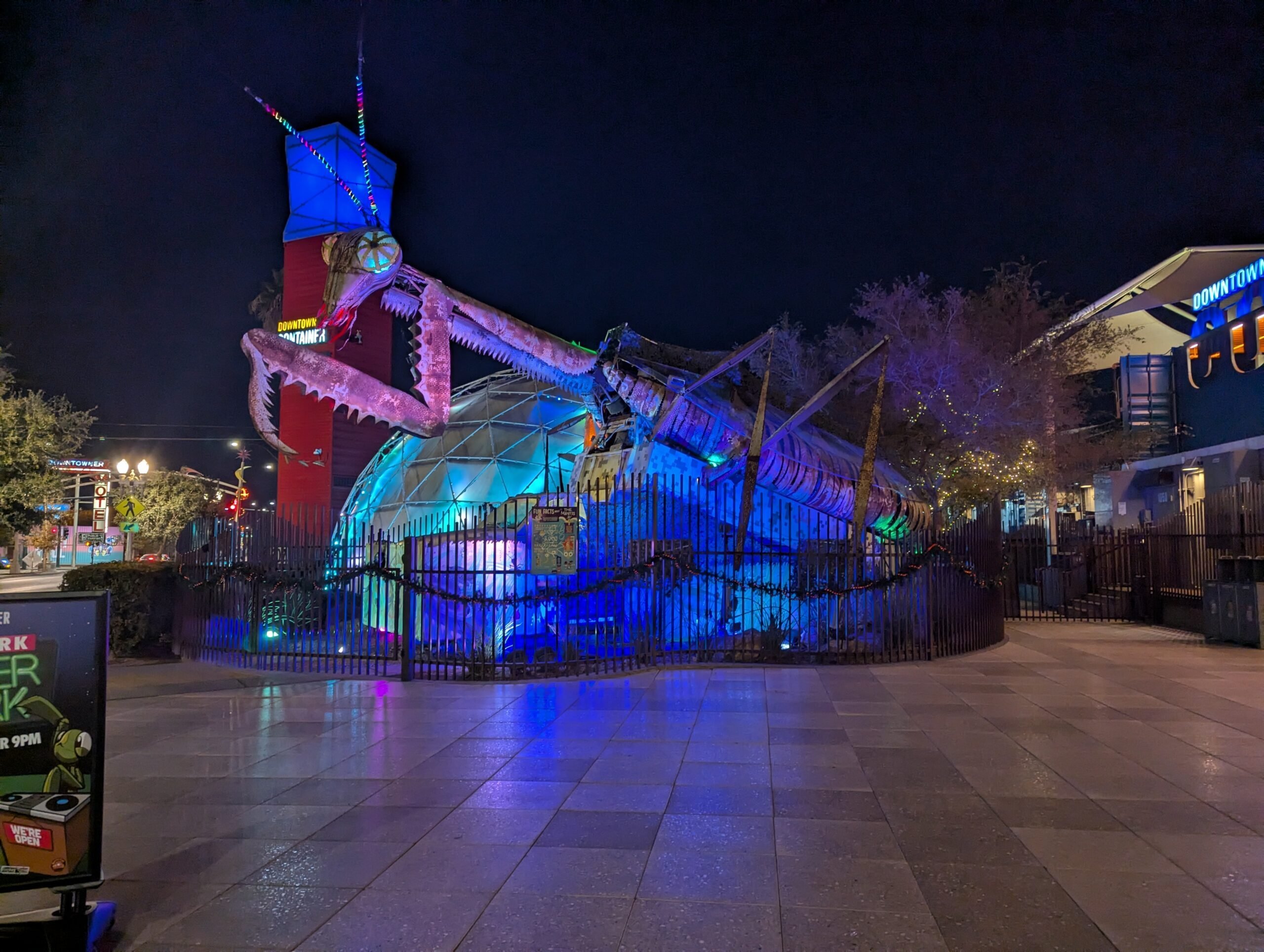 Praying Mantis art installation in Las Vegas